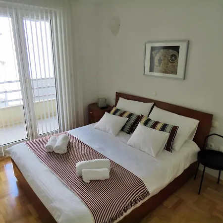 Mitra Zonata Pink 오미스