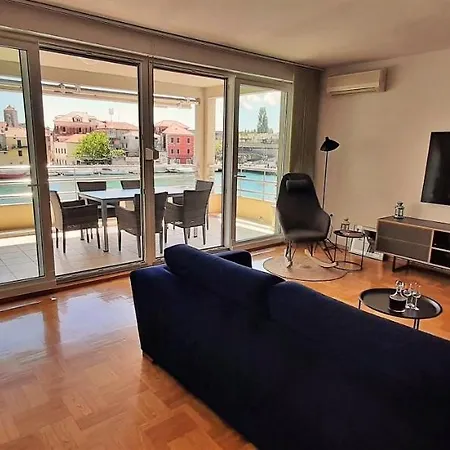 Apartmán Mitra Zonata Pink *