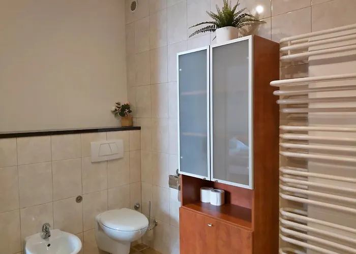 Mitra Zonata Pink Daire Omiš