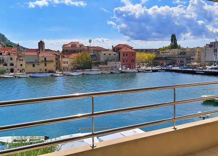 Mitra Zonata Pink Daire