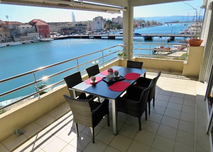 Mitra Zonata Pink Omiš