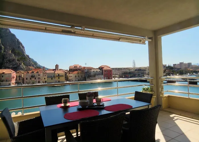 Mitra Zonata Pink * Omiš